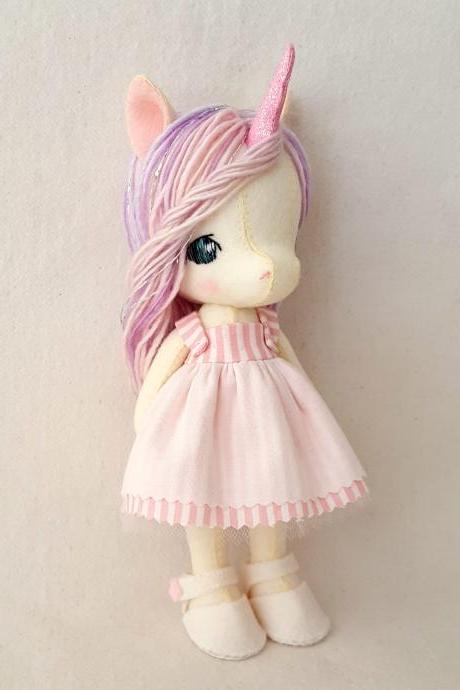 Li'l Luvs Unicorn Pdf Pattern